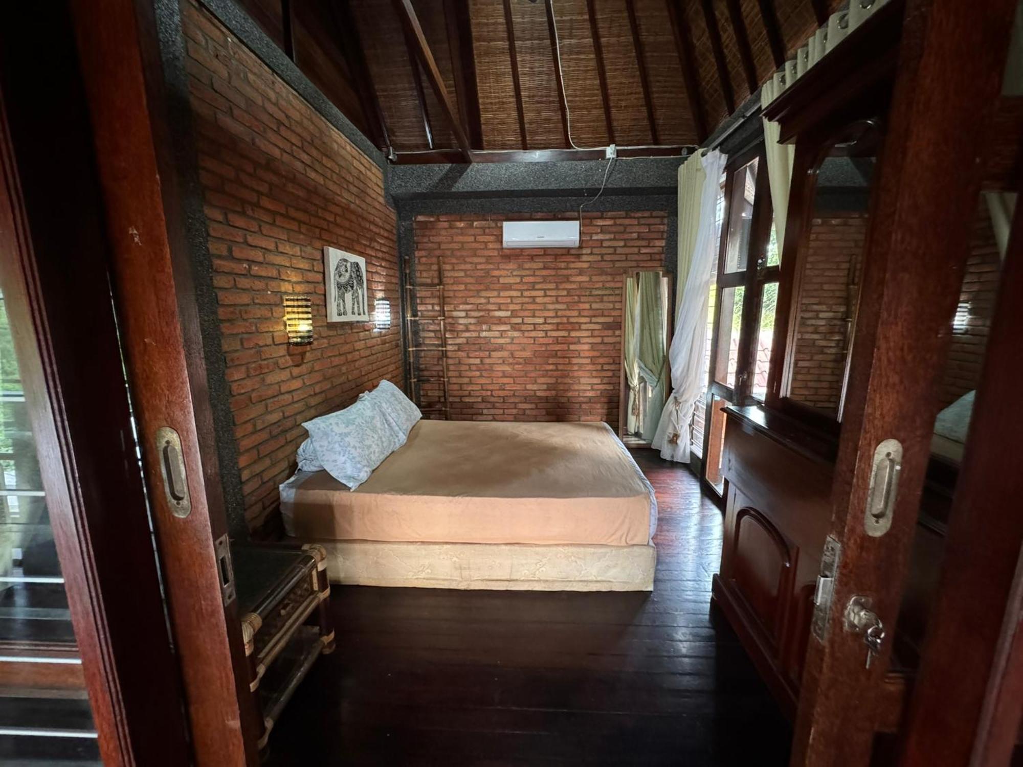 Giri Hill Homestay Нуса-Дуа Экстерьер фото