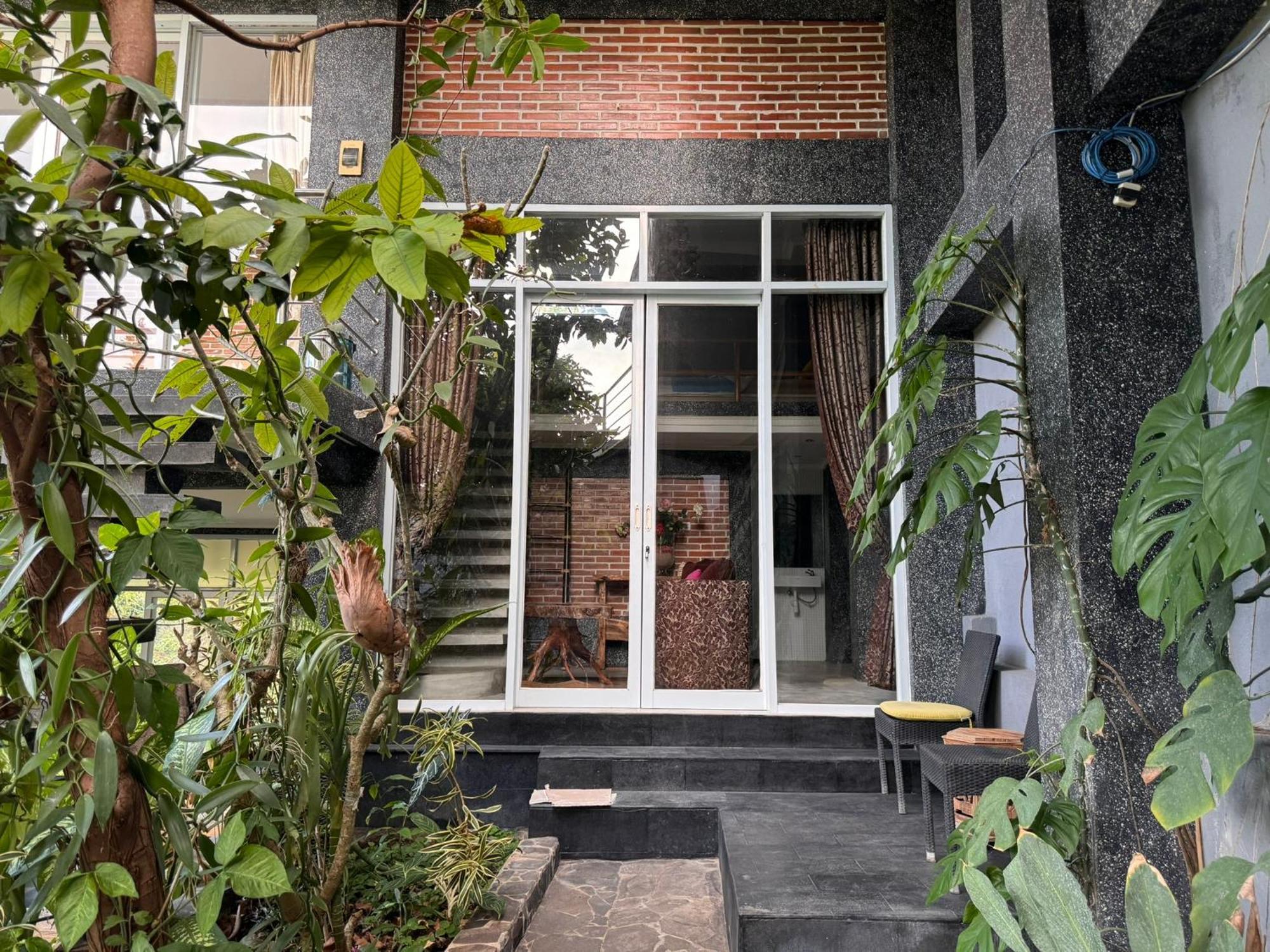 Giri Hill Homestay Нуса-Дуа Экстерьер фото